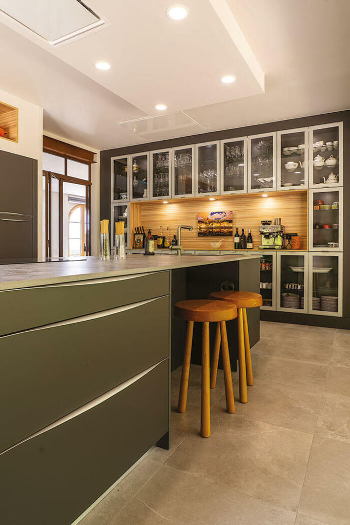 renovation maison saint ferreol rouge indigo architectes