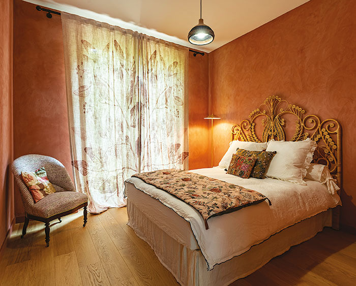 renovation maison saint ferreol rouge indigo architectes