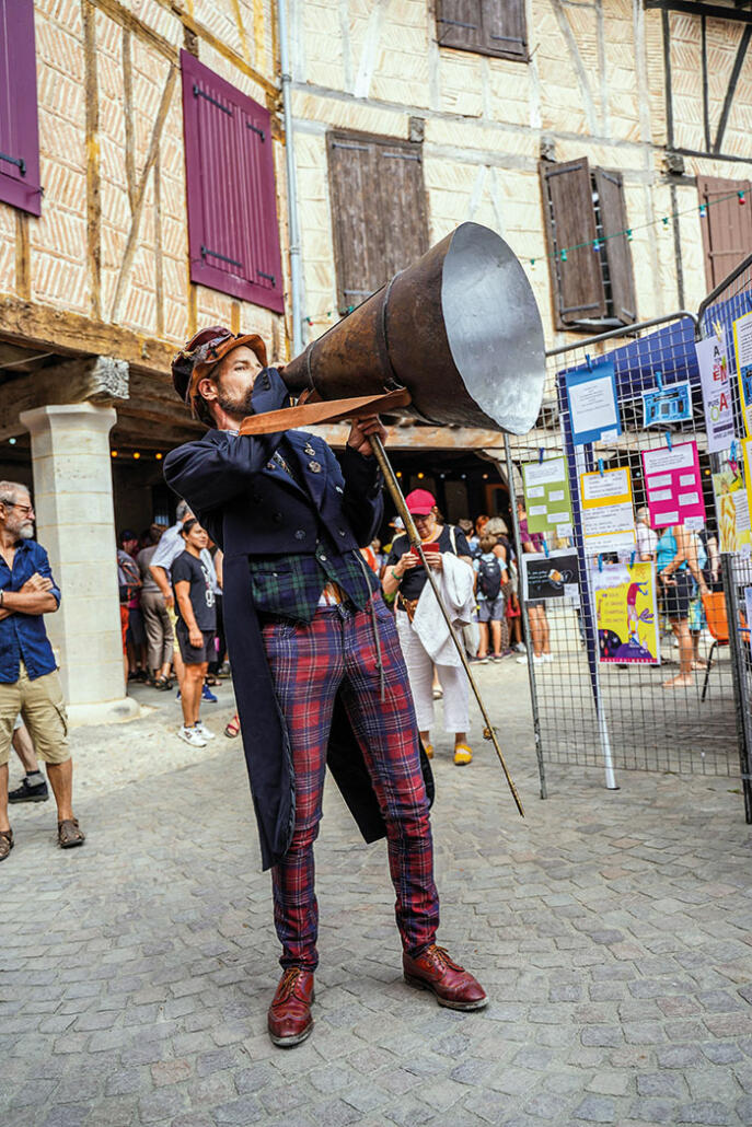 artiste cha mokeur crieur de rue sculpteur tarn