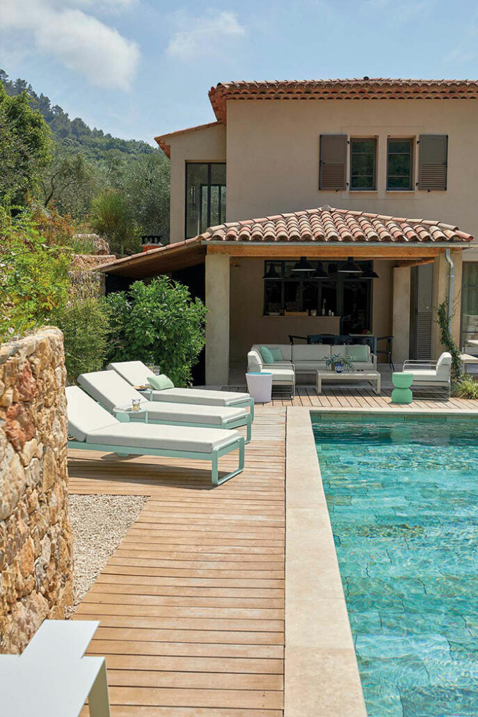 table assise chaise lounge luminaire canape exterieur jardin