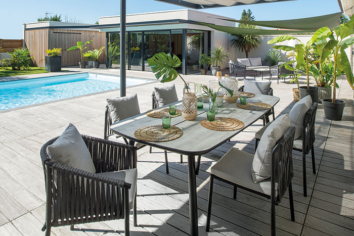 table assise chaise lounge luminaire canape exterieur jardin