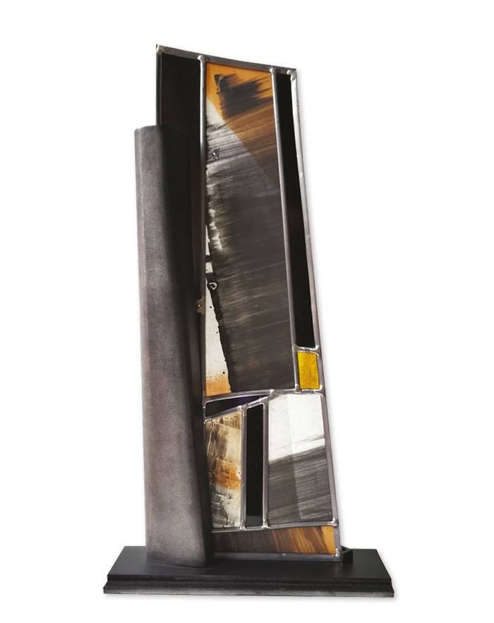 la main est l'outil 2024