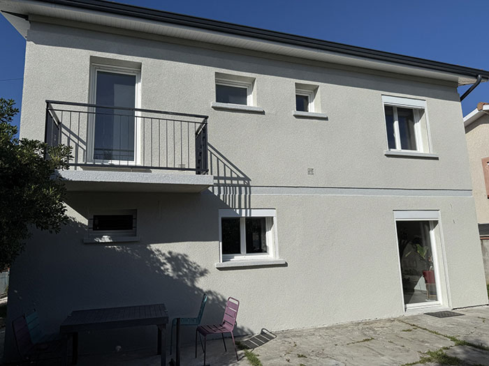 ravalement façade villeneuve